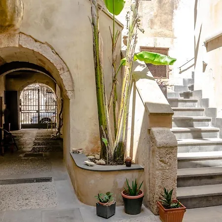 فندق مبيت وإفطار Triscele -